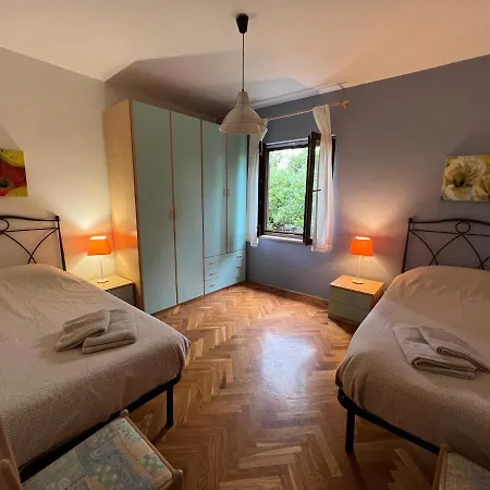 アパート Adriana & Peppino ペシュチャーナ・ウヴァラ